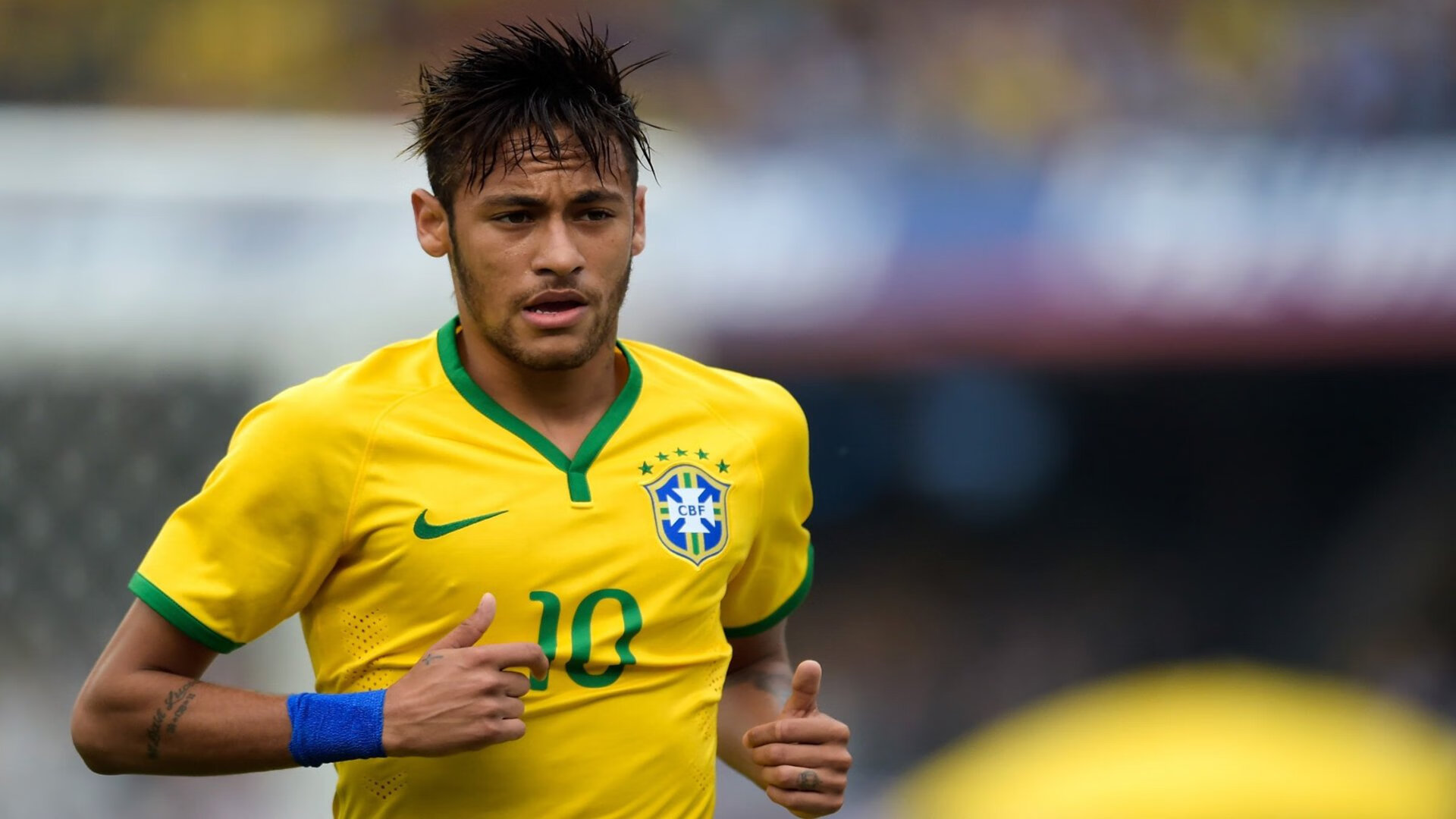 凯蒂·莱德基保持领先优势锁定冠军，凯蒂芬得莱